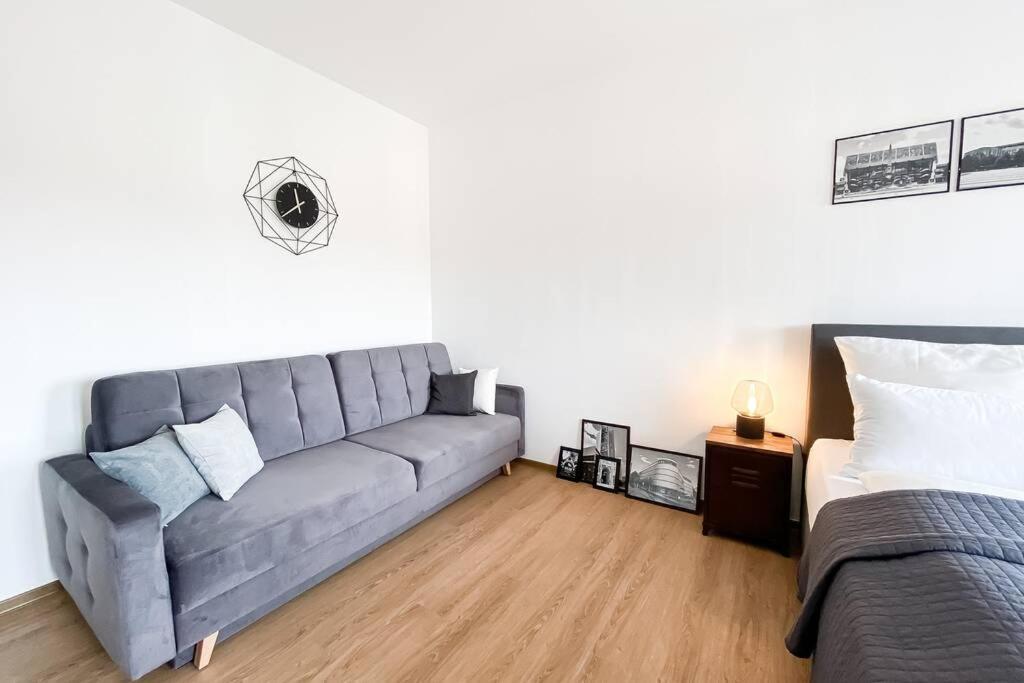 Luxus-Apartment In Leipzig Mit Privat-Parkplatz ภายนอก รูปภาพ