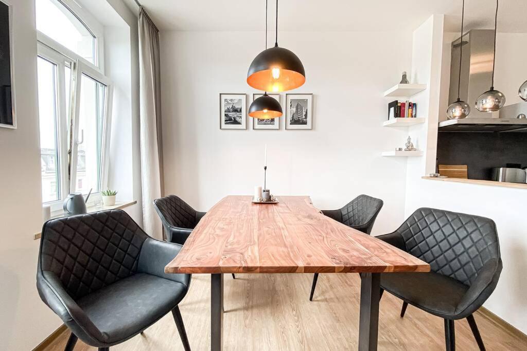 Luxus-Apartment In Leipzig Mit Privat-Parkplatz ภายนอก รูปภาพ