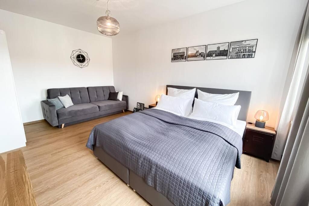Luxus-Apartment In Leipzig Mit Privat-Parkplatz ภายนอก รูปภาพ