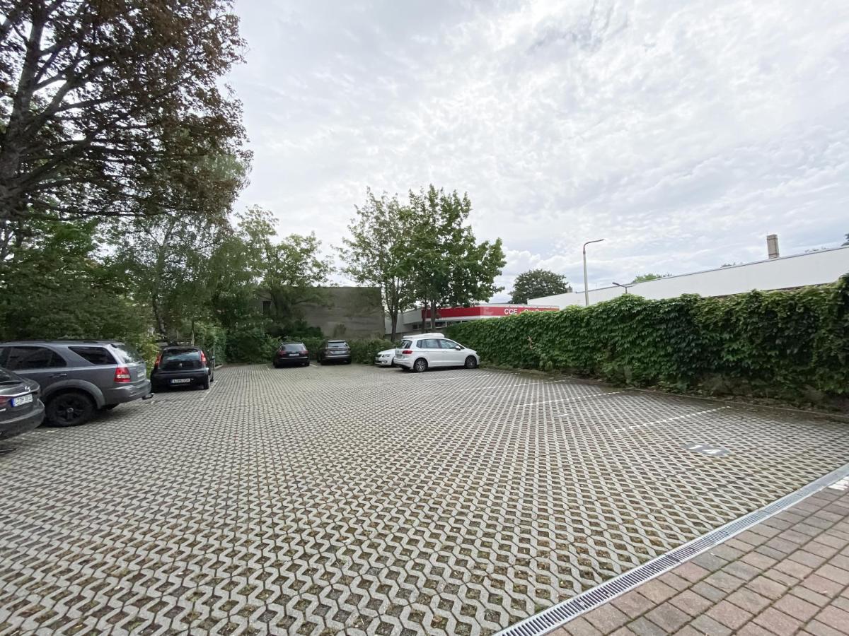 Luxus-Apartment In Leipzig Mit Privat-Parkplatz ภายนอก รูปภาพ