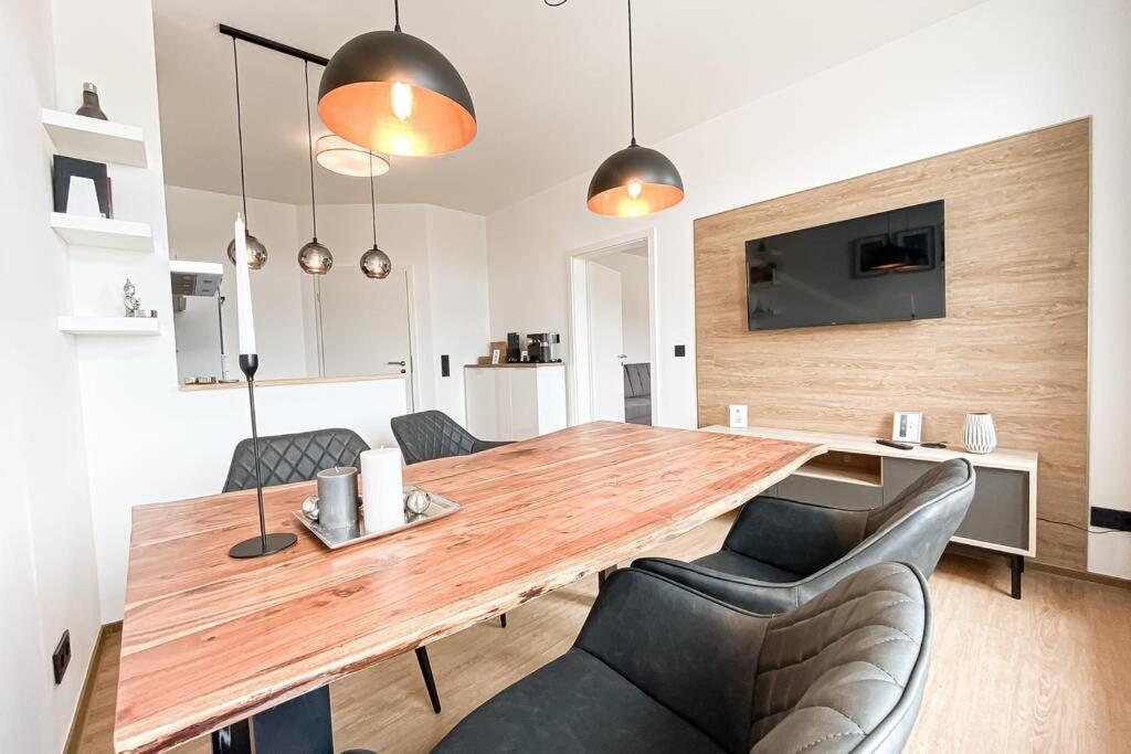 Luxus-Apartment In Leipzig Mit Privat-Parkplatz ภายนอก รูปภาพ