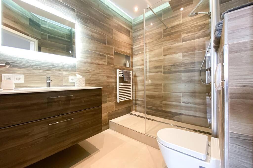 Luxus-Apartment In Leipzig Mit Privat-Parkplatz ภายนอก รูปภาพ